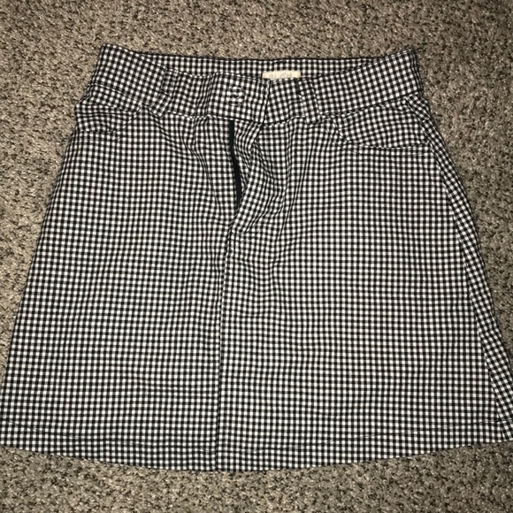 Brandy Melville Dresses & Skirts - Brandy Melville plaid mini skirt Brandy Melville Dresses & Skirts - Brandy Melville plaid mini skirt